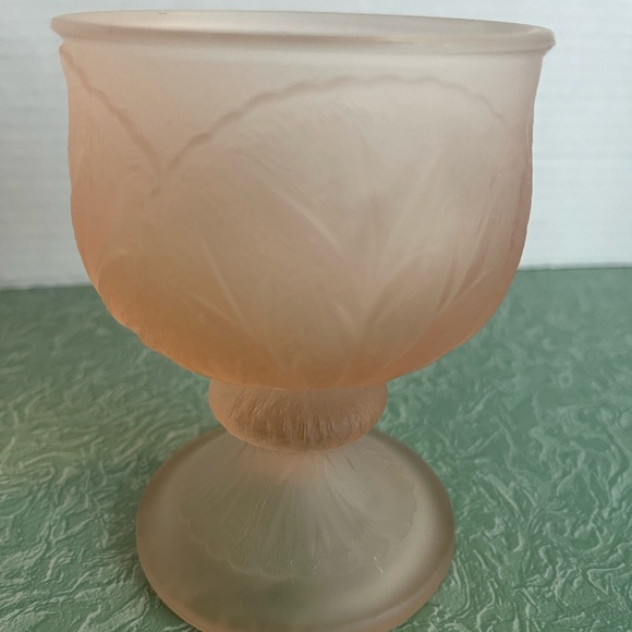 Vintage Indiana Glass Frosted Pink Cabbage Leaf Pedestal Glass Goblet - Picture 2 of 6